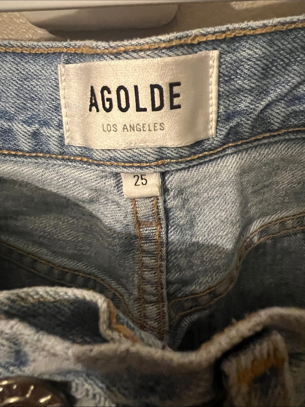 AGOLDE Riley Distressed Jeans - Picture 4 of 5